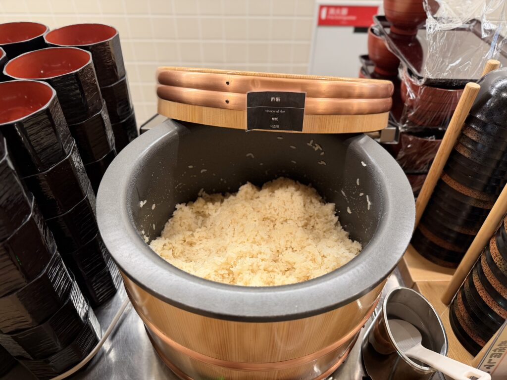 御宿野乃仙台 朝食 赤酢の酢飯