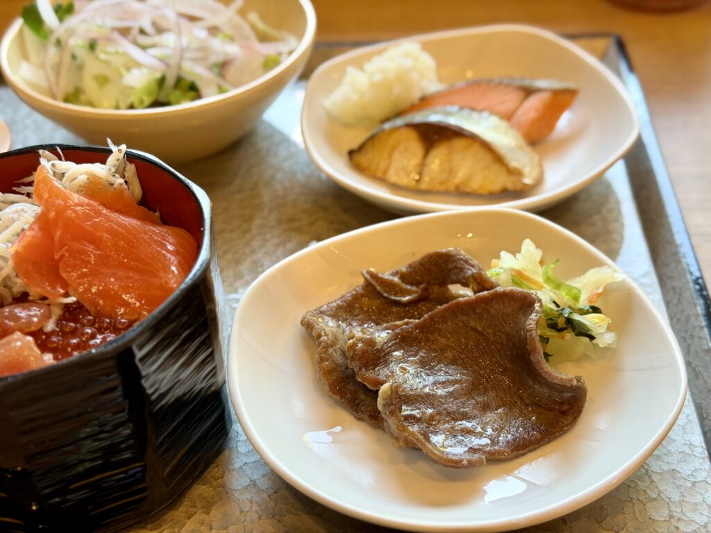 御宿野乃仙台 朝食で食べた牛タン