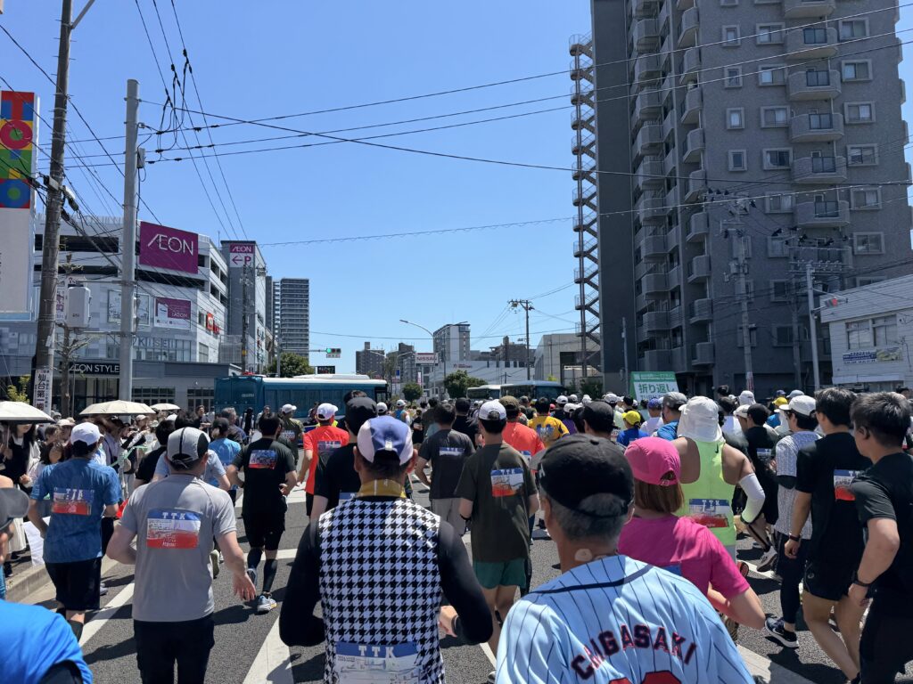 仙台国際ハーフマラソン 1.7km折り返しが見えてきた