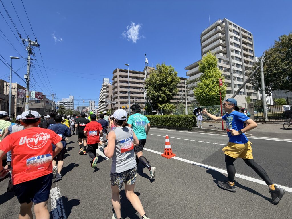 仙台国際ハーフマラソン 薬師堂橋を渡り仙台駅方面へ