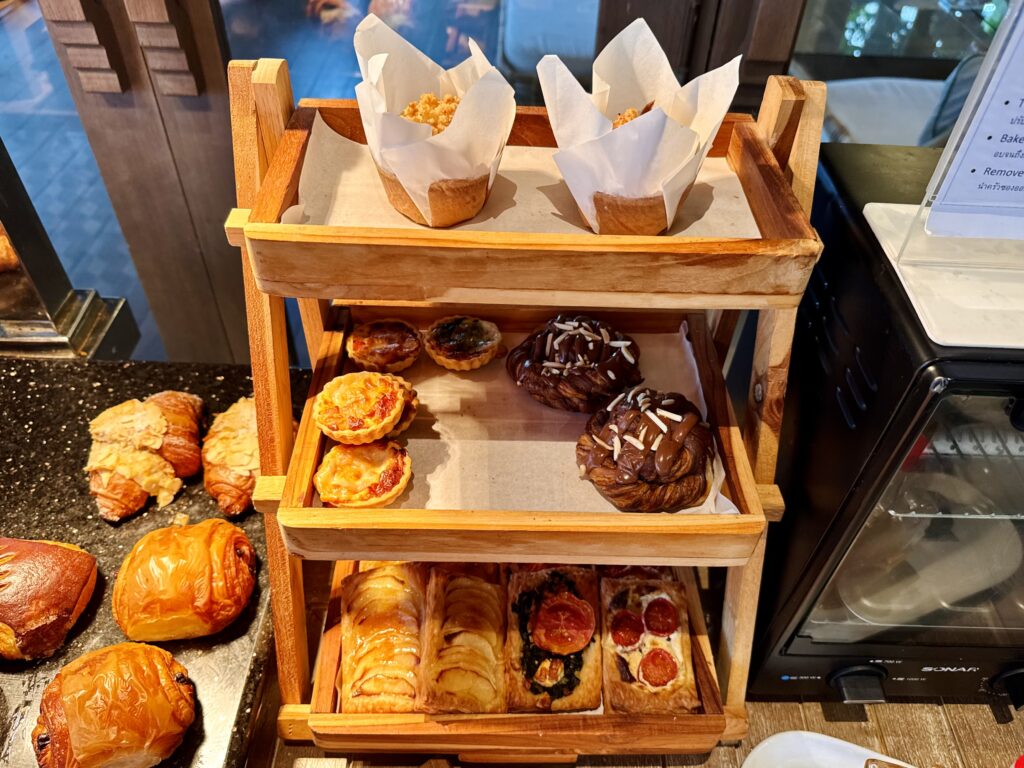 ケープファーンホテル 朝食ビュッフェ パンコーナー
