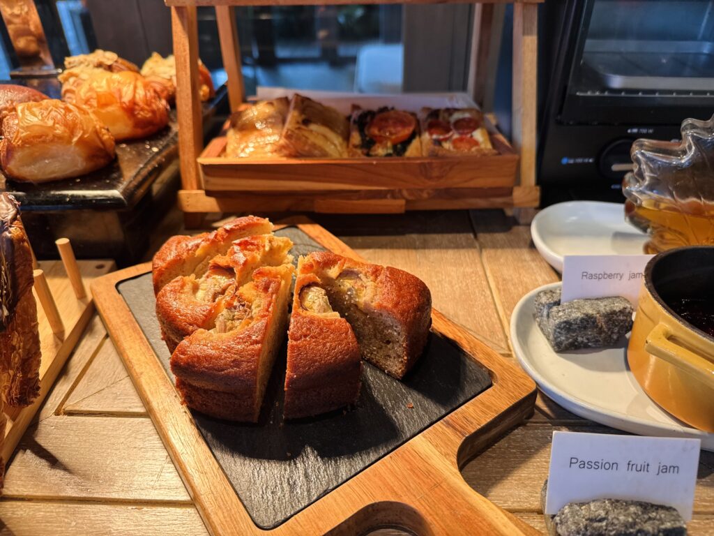 ケープファーンホテル 朝食ビュッフェ 日替わりケーキ