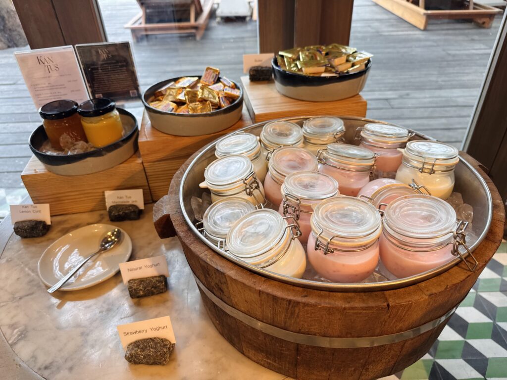 ケープファーンホテル 朝食ビュッフェ ヨーグルト