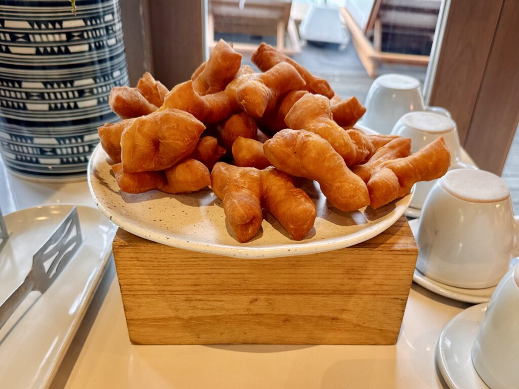 ケープファーンホテル 朝食ビュッフェ パンコーナー