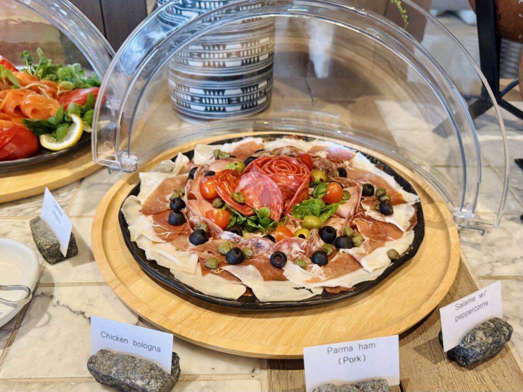 ケープファーンホテル 朝食ビュッフェ ハム