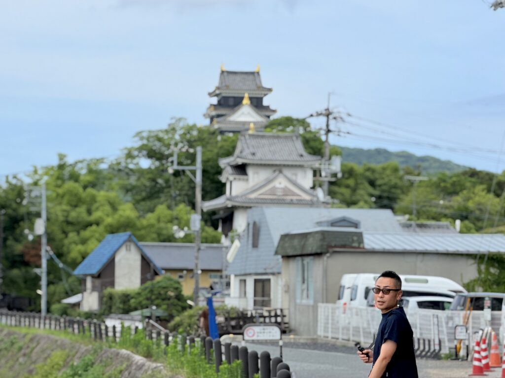 岡山城へ向かう散歩道の旭川沿い