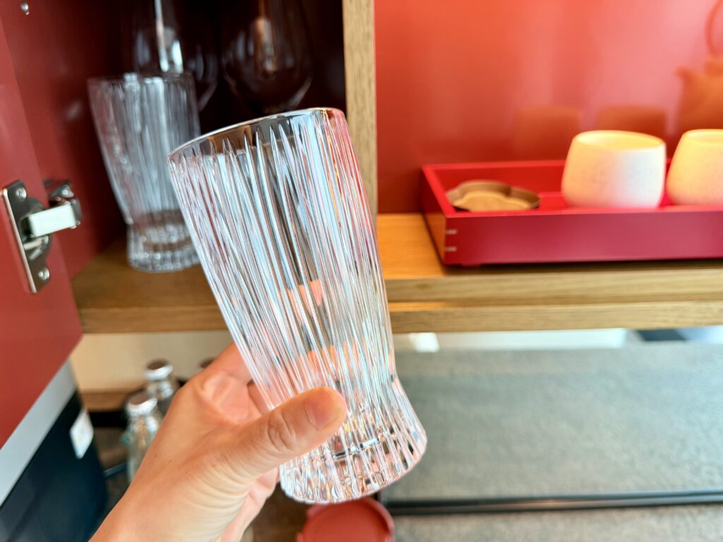 コンラッド名古屋_客室ミニバー_グラス