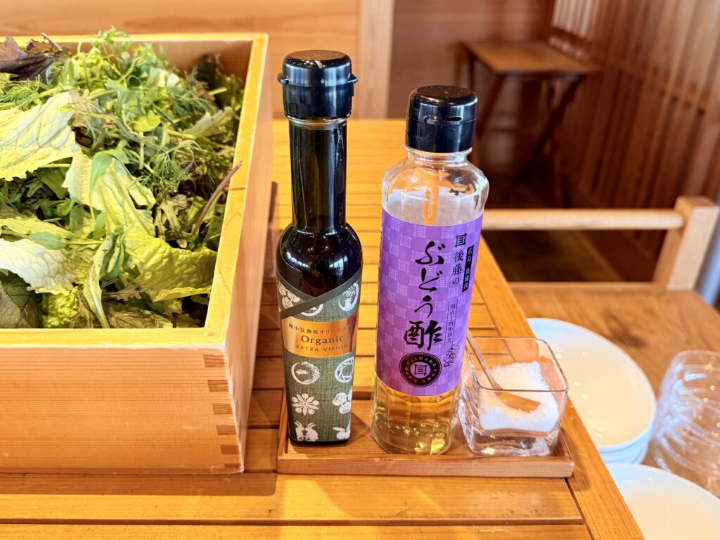 guntû(ガンツウ)_朝食_サラダビュッフェ