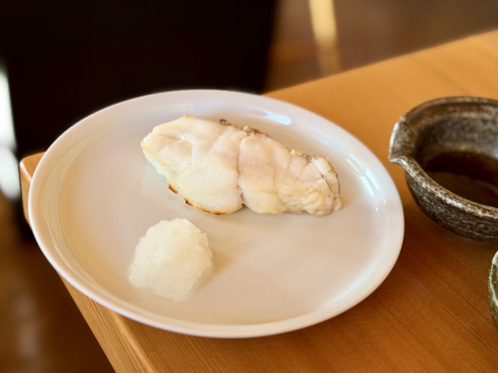 guntû（ガンツウ）_和朝食_焼魚-クエ